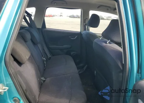 2013 Honda Fit Sport z USA, uszkodzony, nr VIN JHMGE8H53DC046441